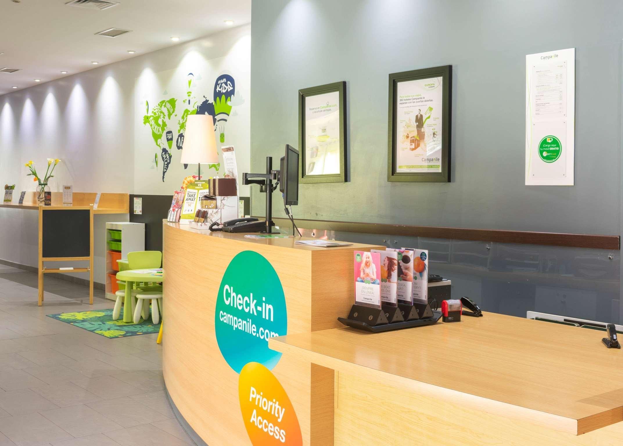 Travelodge Madrid Alcalá de Henares Екстериор снимка
