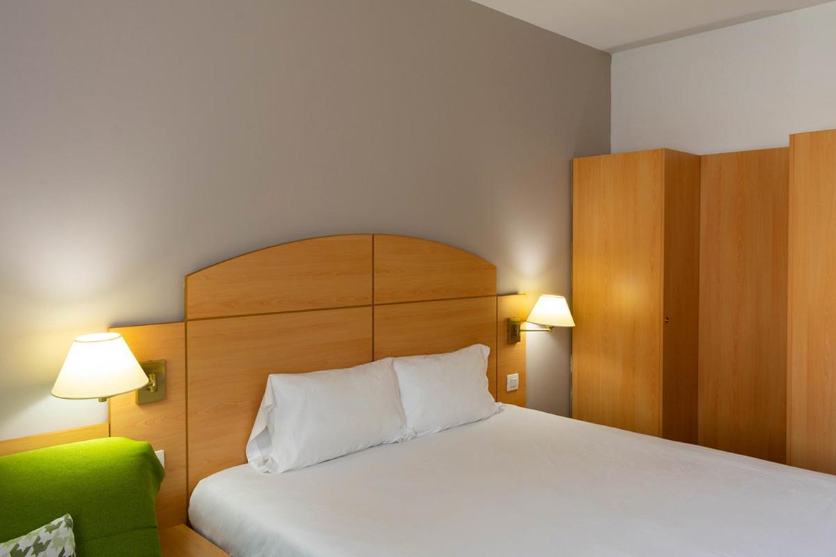 Travelodge Madrid Alcalá de Henares Екстериор снимка