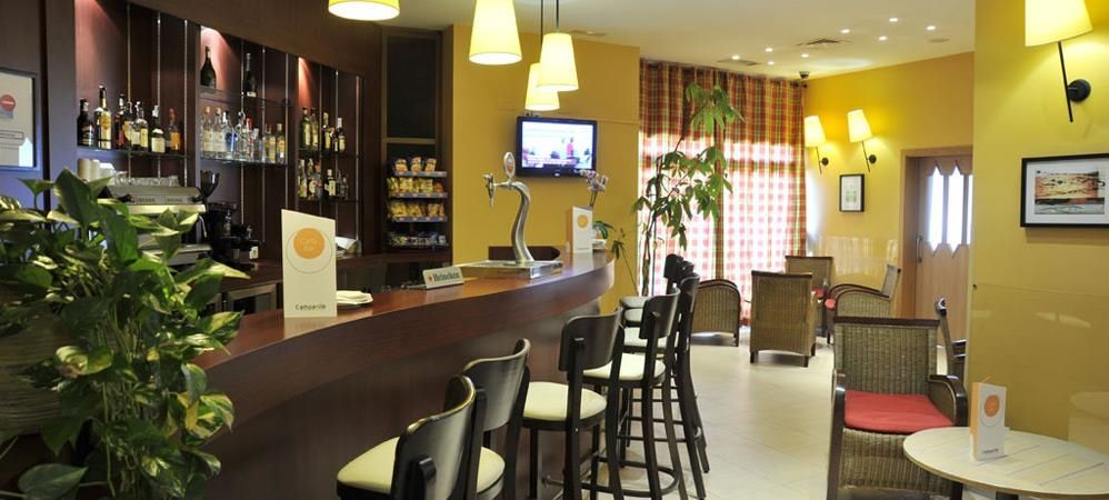 Travelodge Madrid Alcalá de Henares Ресторант снимка