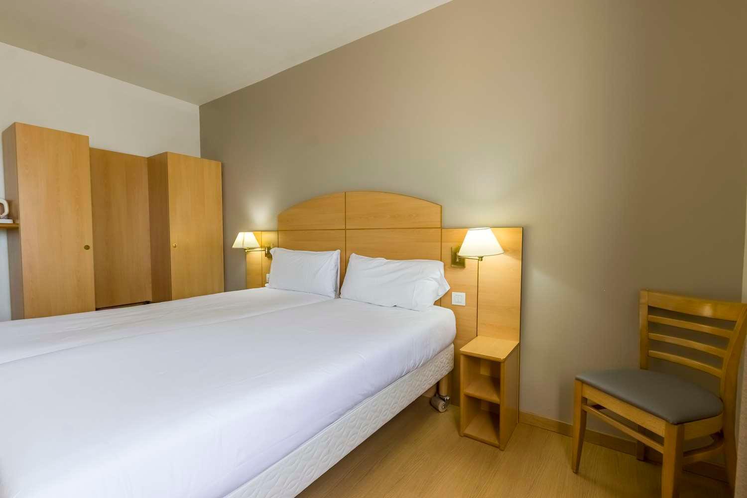 Travelodge Madrid Alcalá de Henares Екстериор снимка