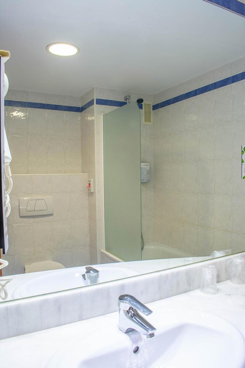 Travelodge Madrid Alcalá de Henares Екстериор снимка